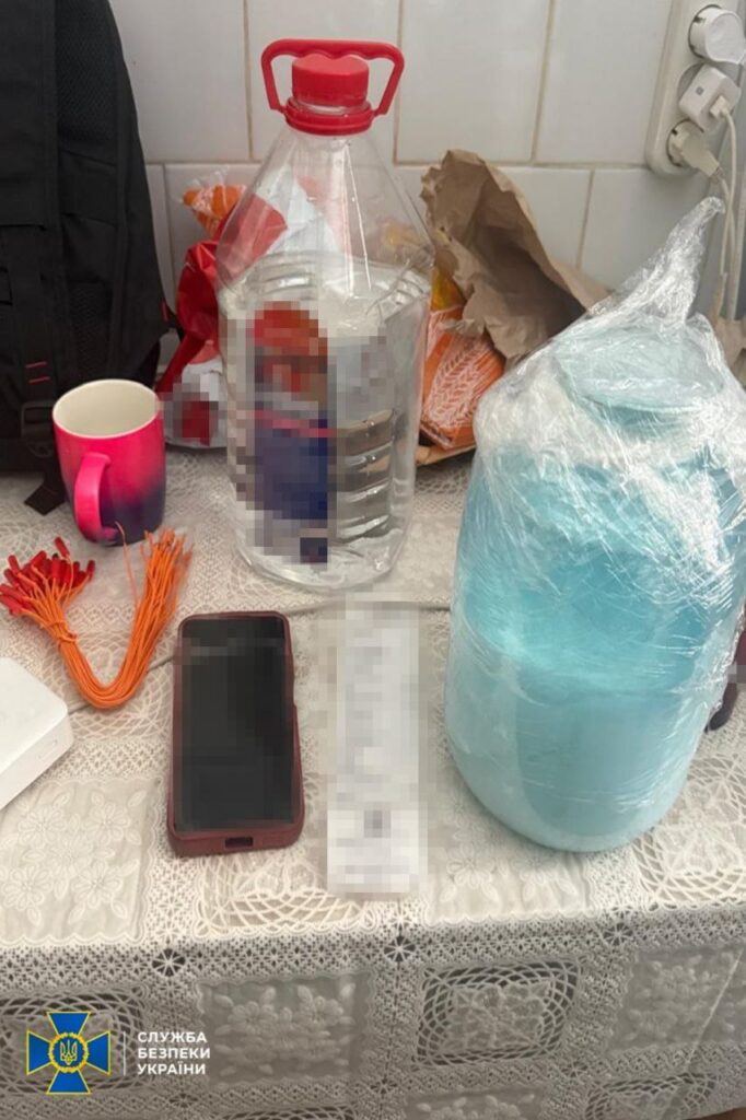 Документи та докази, вилучені під час слідчих дій