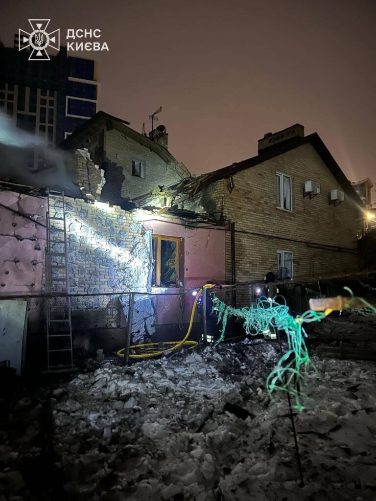 Атака на Київ вночі: пожежі в Голосіївському та Печерському районах