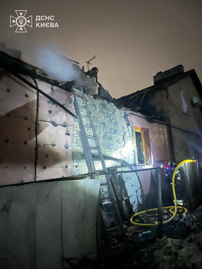 Атака на Київ вночі: пожежі в Голосіївському та Печерському районах