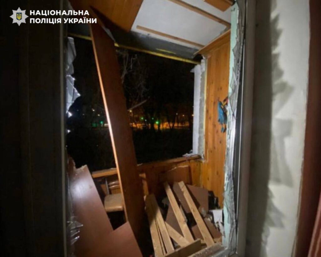 Обстріл Києва: пожежі й пошкодження у трьох районах, постраждалих немає Обстріл Києва: пожежі й пошкодження у трьох районах, постраждалих немає