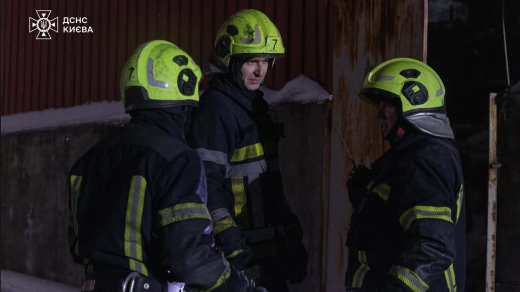 Пожежа на Подолі: горіли кіоски, є потерпілий з опіками