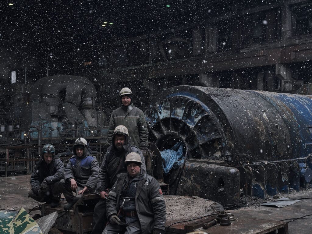 У «Сенсі» на Хрещатику відкривається фотовиставка ДТЕК про зиму 2026