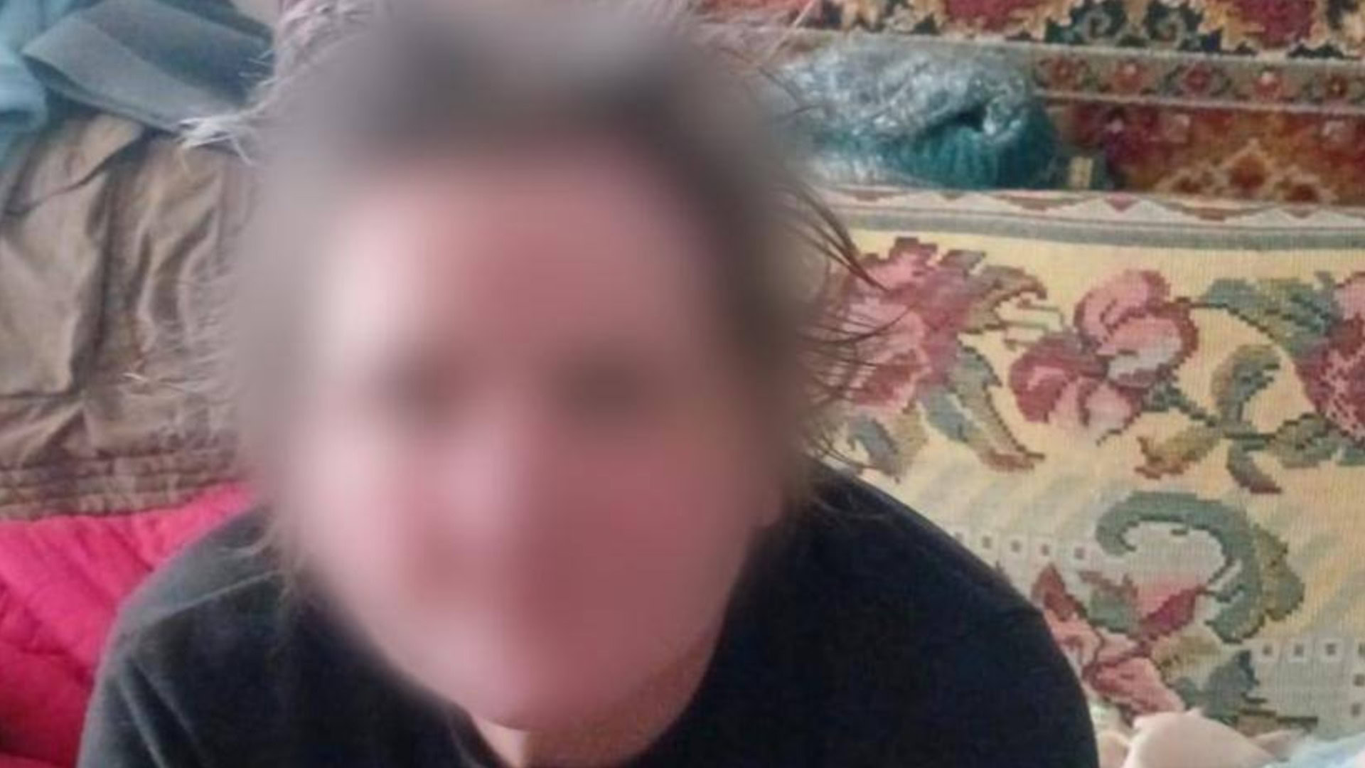 Поліцейські Обухівщини затримали 54-річну жінку за напад з ножем на подругу через ревнощі