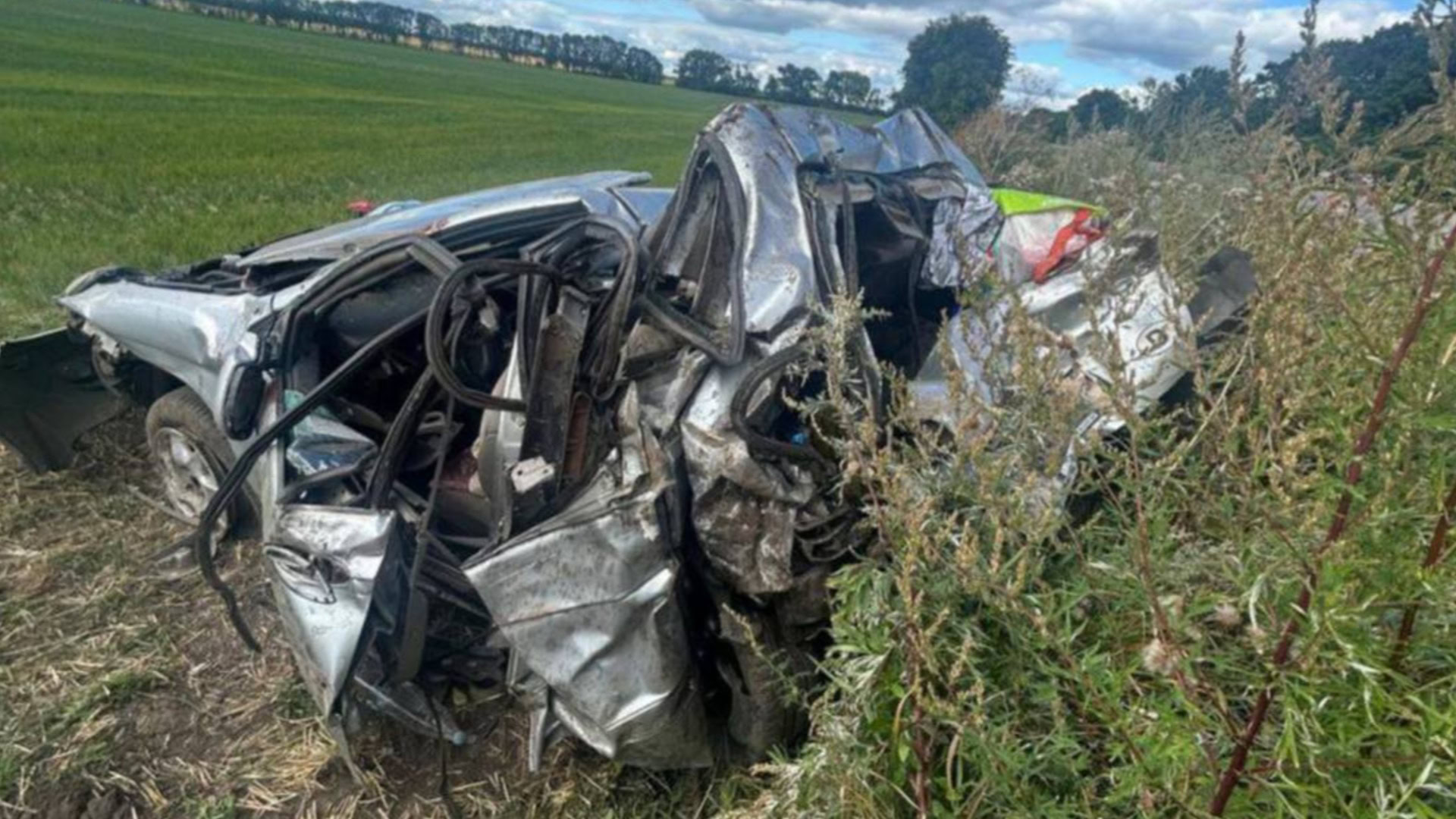 Зал суду та матеріали справи — три вироки за ДТП з загиблими дітьми у різних регіонах України