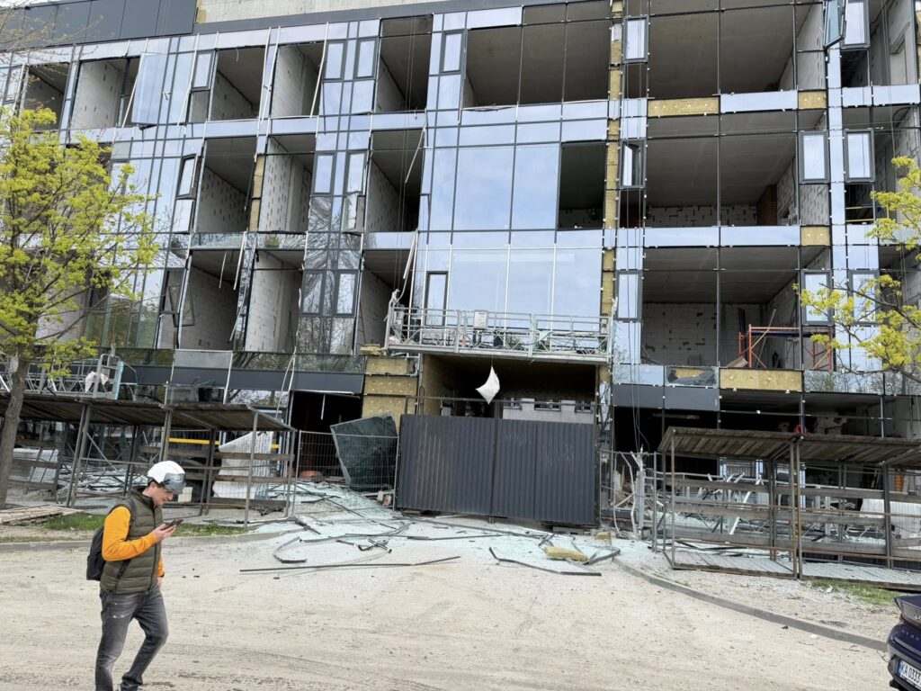 Від Сирця до Почайни: як виглядає Київ після атаки 16 квітня