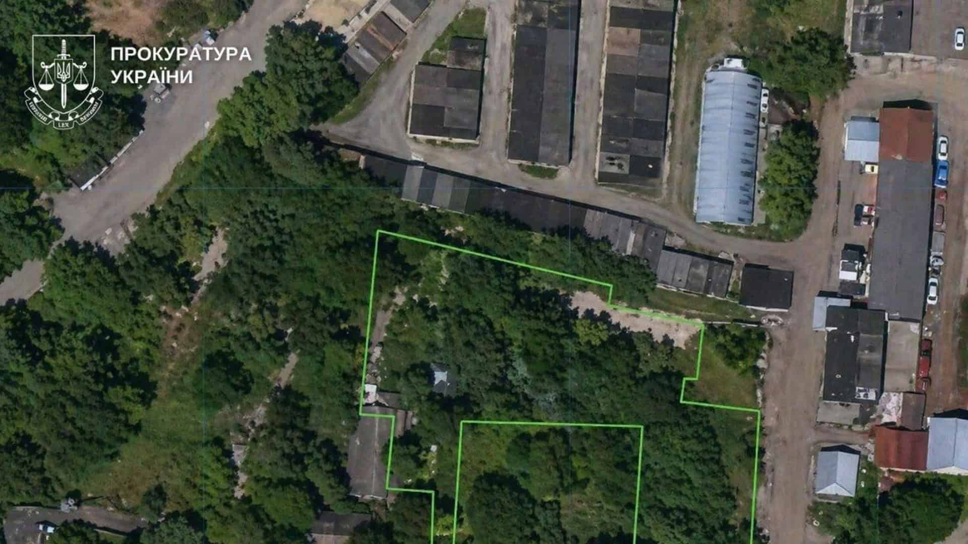 Супутниковий знімок земельної ділянки на вулиці Медовій у Солом'янському районі Києва — матеріали Солом'янської окружної прокуратури до позову про скасування незаконної реєстрації