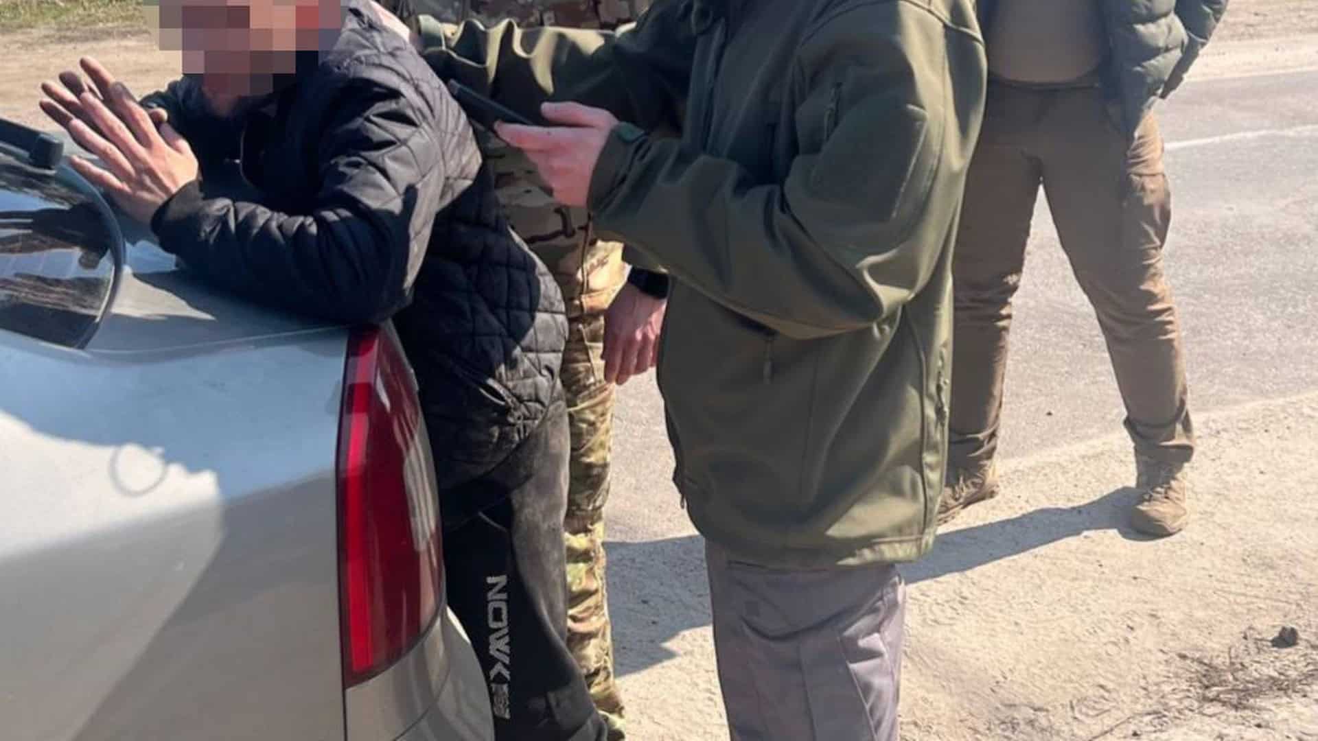 Затримання агента російських спецслужб на Київщині — 40-річного чоловіка, який передавав координати військових об'єктів ворогу