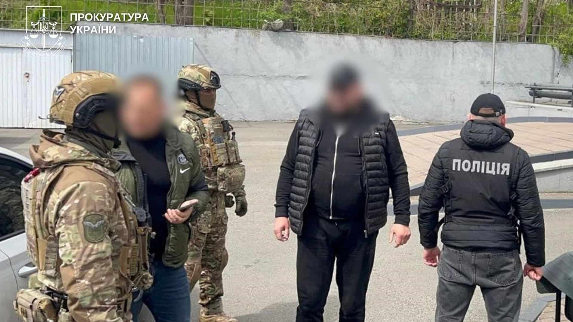 Киянина затримали на хабарі 23 000$ за переправлення через кордон