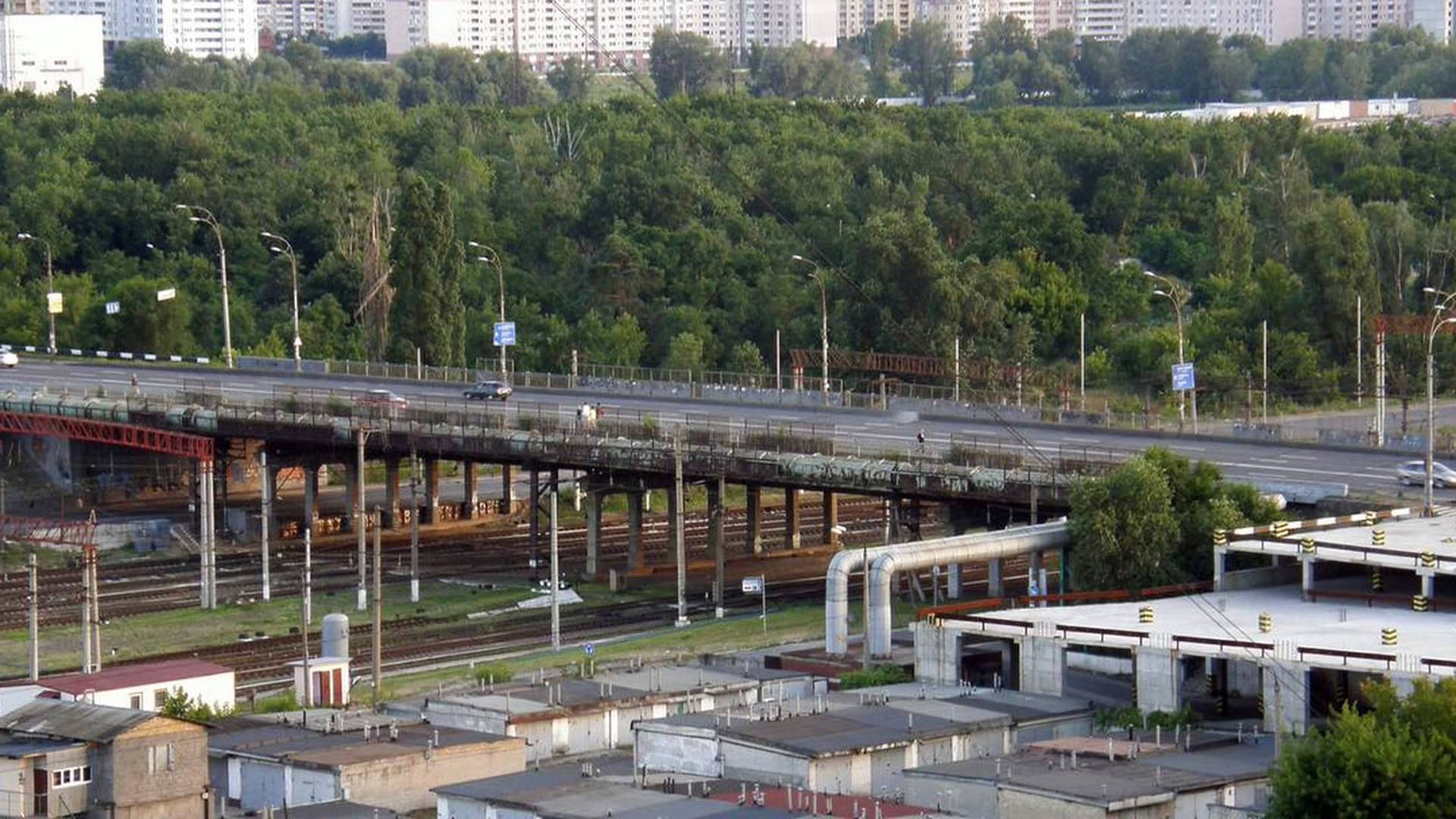Київське метро за тиждень: 5 млн пасажирів і 101 зупинка ескалаторів Проект реконструкції Харківського шляхопроводу в Києві — повернення другої трамвайної колії та велопішохідної зони