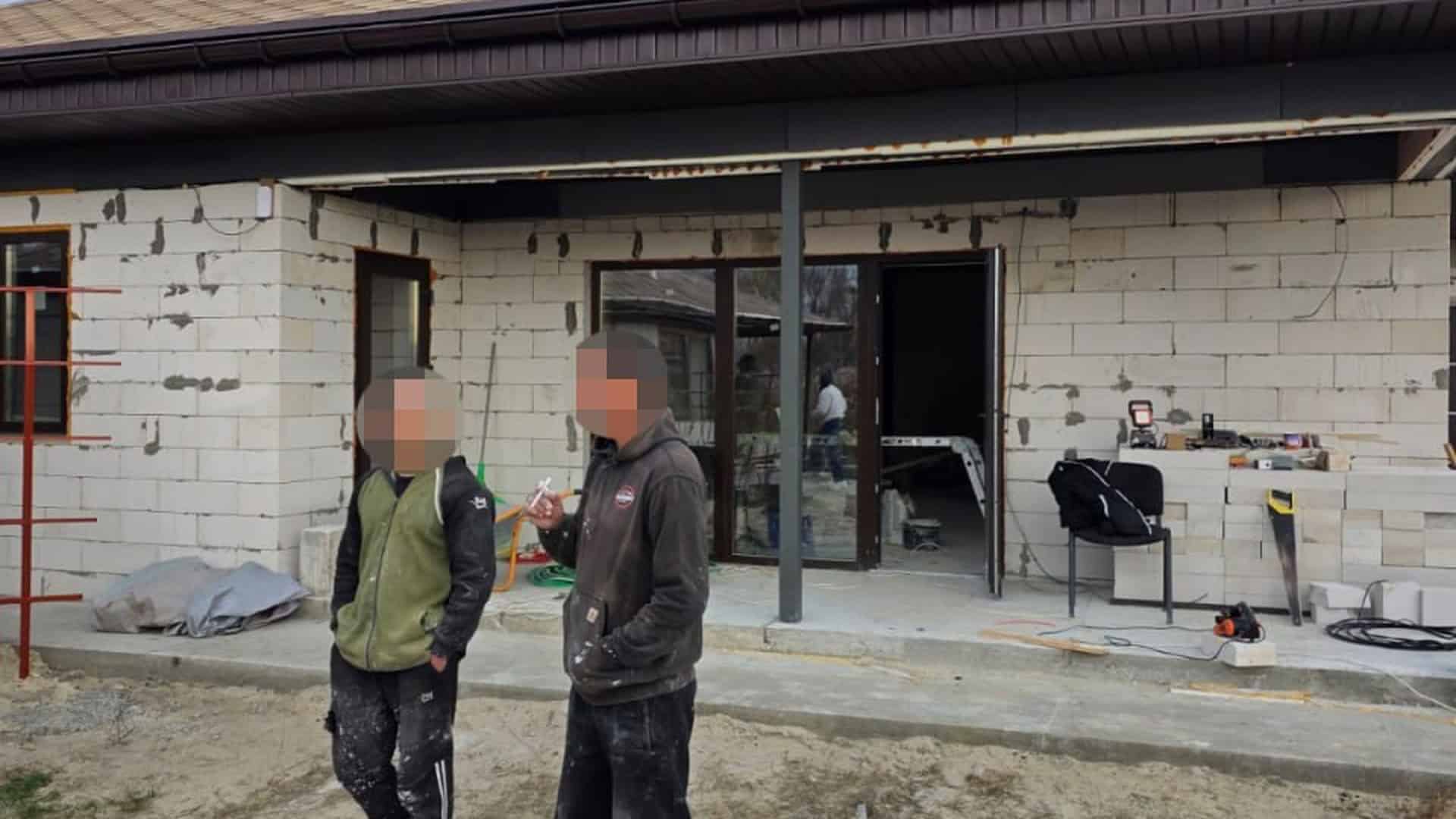 Програма «70/30»: 45 сонячних електростанцій в ОСББ Києва Слідчі ДБР та СБУ викрили командира військової частини на Київщині, який 2,5 роки використовував підлеглих для будівництва власного будинку — збитки п