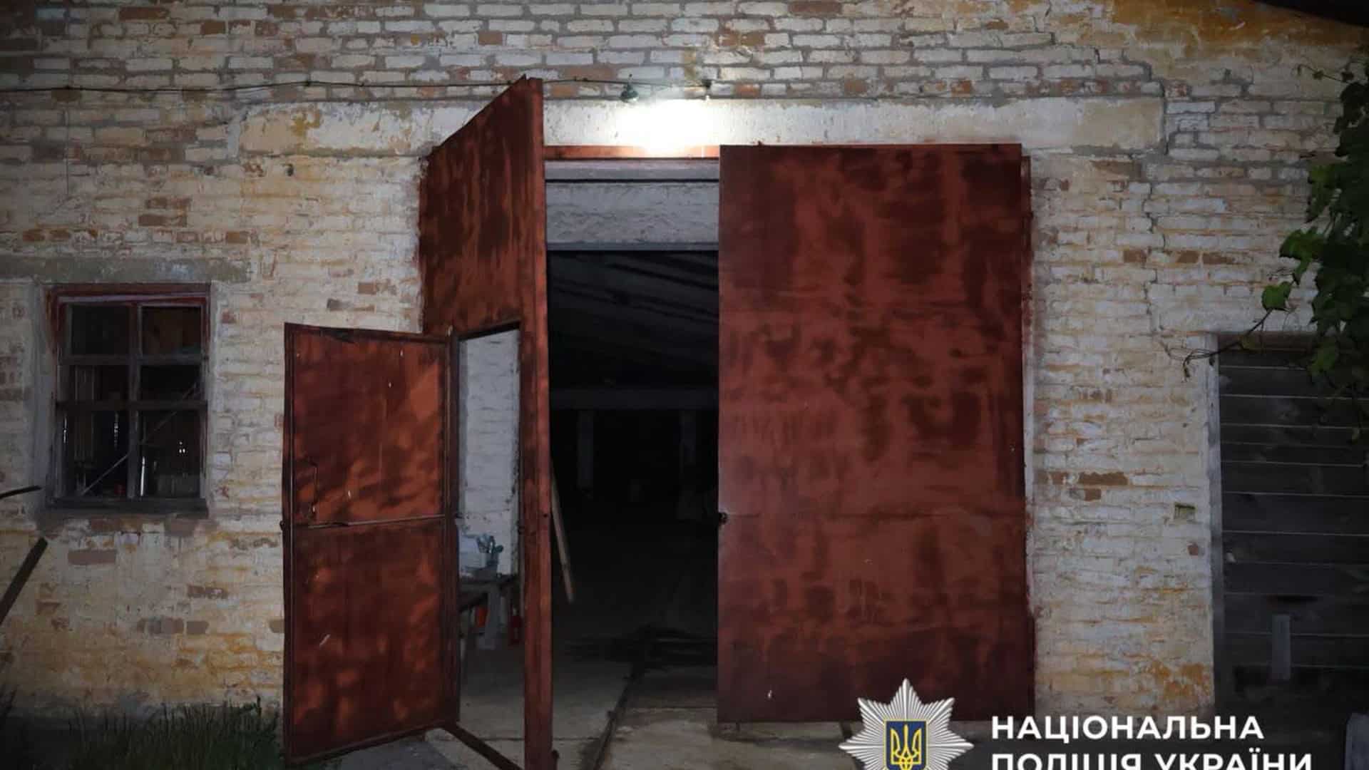 У Білій Церкві загинув 62-річний мотоцикліст після зіткнення з позашляховиком Поліцейські Обухівщини затримали 40-річного чоловіка, який побив 62-річного колегу милицями у селі Дерев'яна