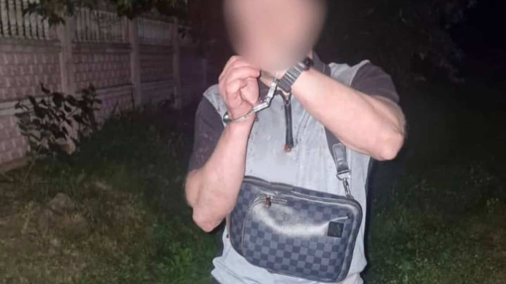 У Броварах відкрили Алею Героїв (фоторепортаж) Поліцейські Київщини затримали 37-річного киянина, який вдарив знайомого ножем у поперек під час сварки в селі Пінчуки