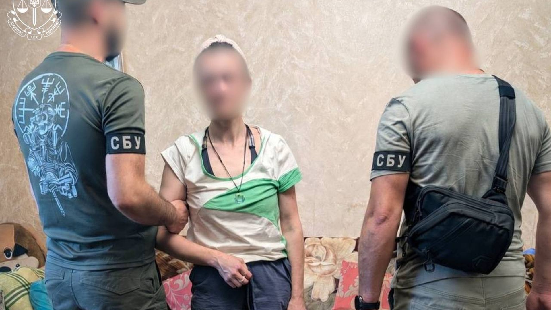 Вибух на поштовому терміналі в Оболоні: загинув чоловік, двоє поранені Двоє киян верифікували 67 терміналів Starlink для окупантів по 100 доларів за пристрій — їм загрожує до 15 років ув'язнення