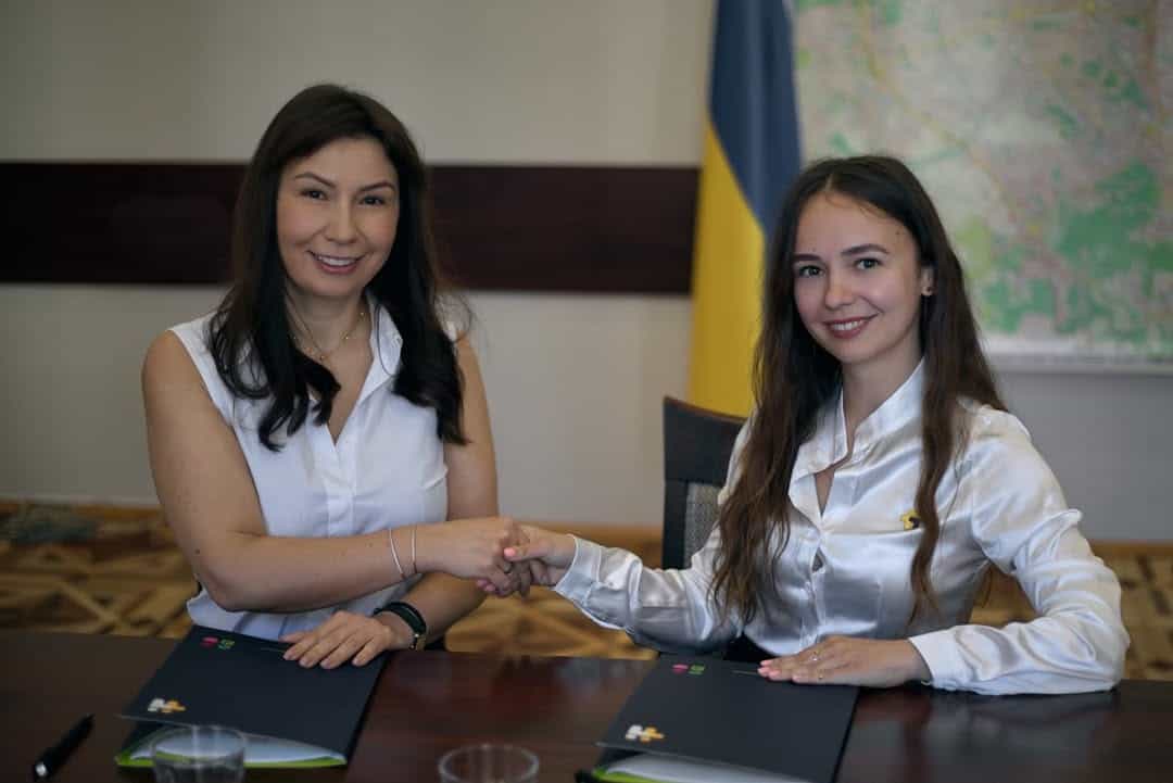 Київ першим в Україні купує 9-валентну вакцину від ВПЛ для дітей 12–14 років Департамент охорони здоров'я Києва та «Медичні закупівлі України» підписали договір про співфінансування закупівель за механізмом договорів керованого