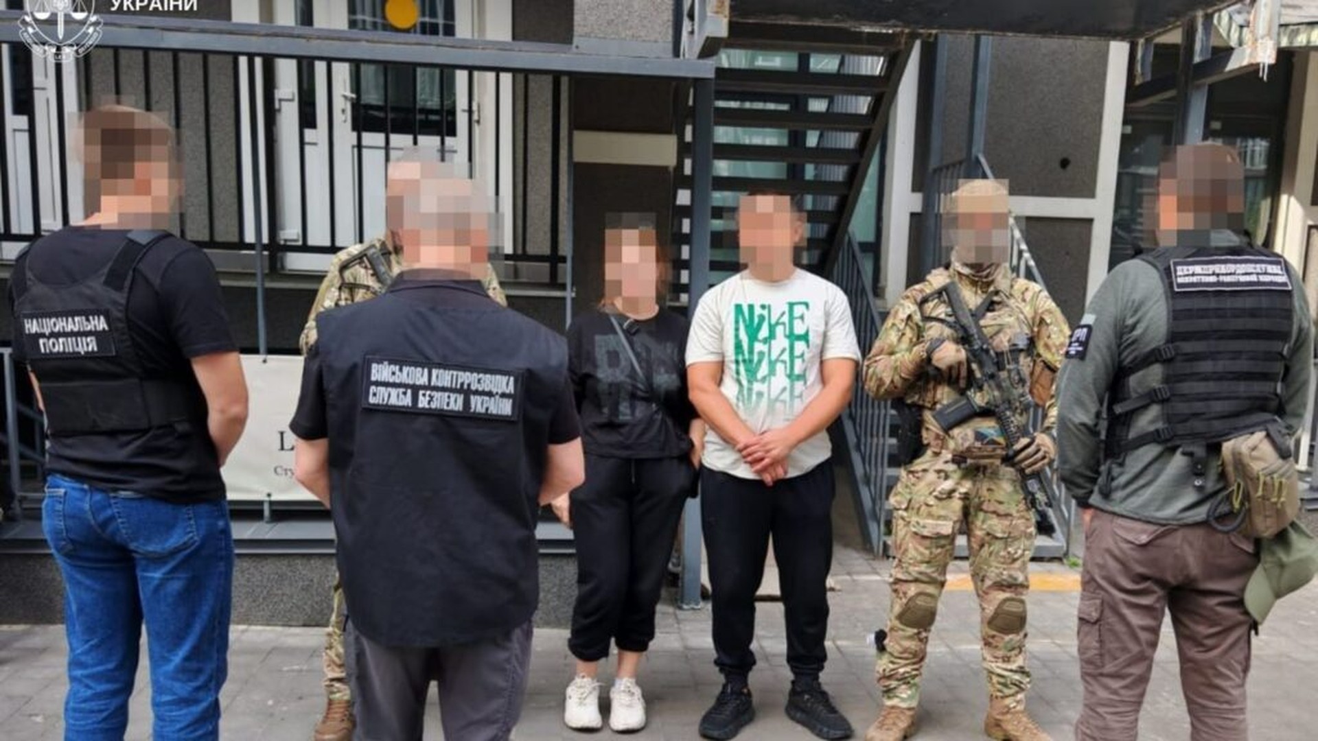 Прокуратура повернула державі 385 га лісів у Бориспільському районі Затримані підозрювані у виготовленні фіктивних свідоцтв про народження в оточенні поліцейських, прикордонників і контррозвідки СБУ
