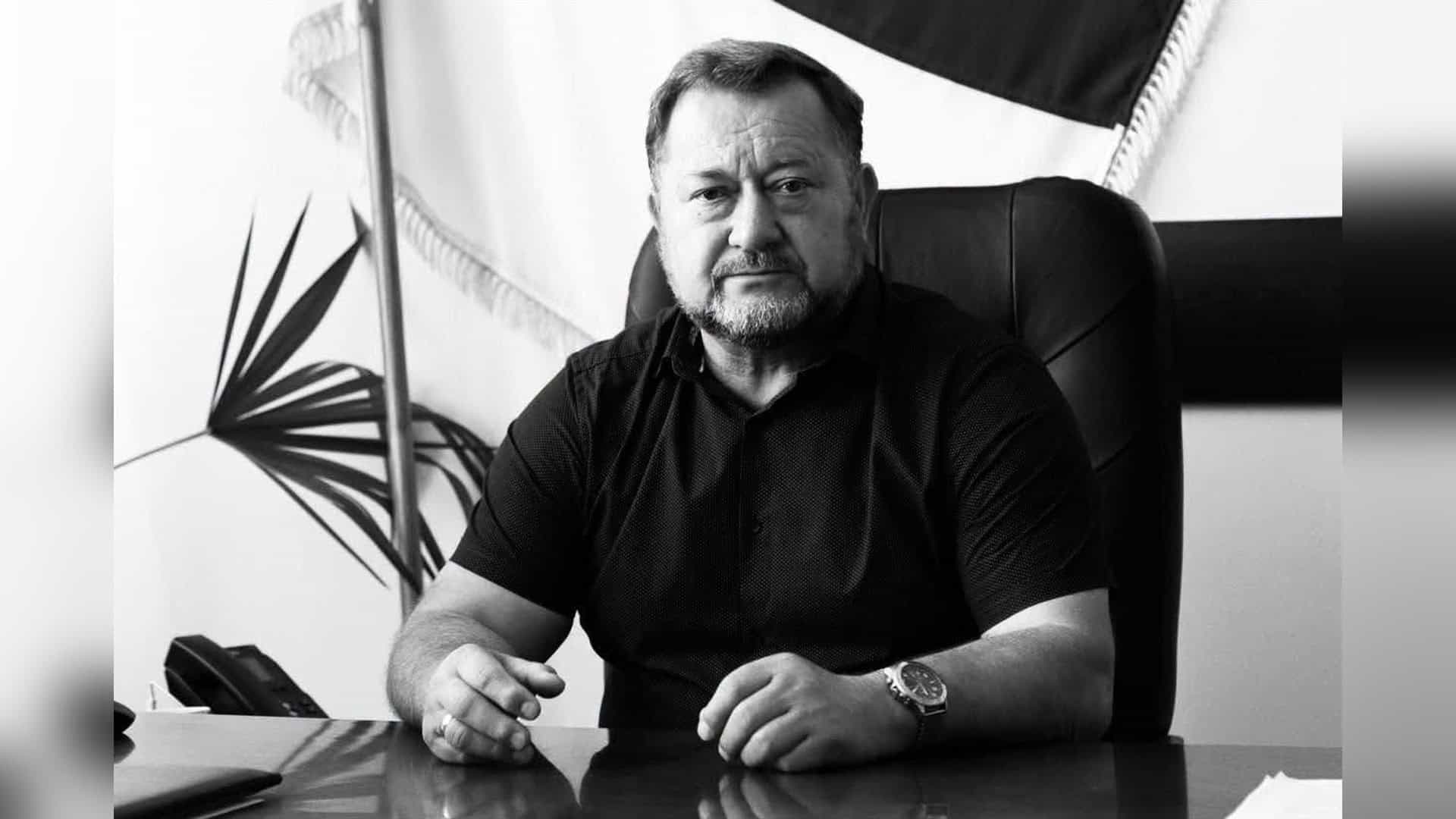 БпЛА впав на нежитлову забудову у Подільському районі Рятувальники працюють на місці ворожого удару в Бучанському районі Київщини — 27 загиблих, серед них голова Дмитрівської громади