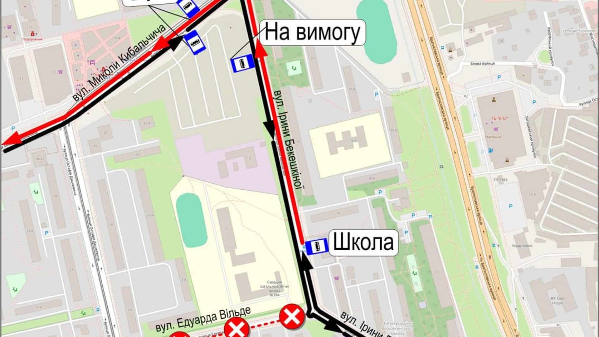 Трамваї №14 і №18 затримуються на вул. Верхній Вал через ДТП Автобус №46 або №112 на вулицях Києва — маршрути змінені через ярмарок на вулиці Івана Микитенка 4 серпня