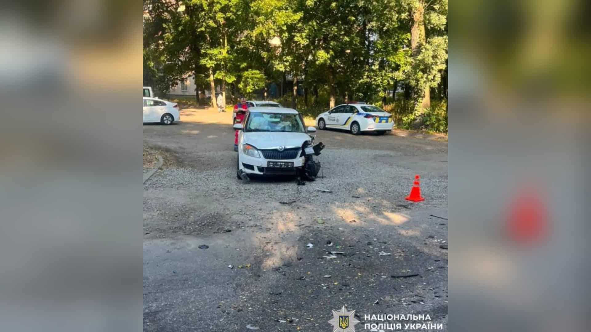 Місце смертельної ДТП у Білій Церкві 21 серпня: зіткнення ВАЗ і Skoda на зустрічній смузі, загинув 62-річний водій