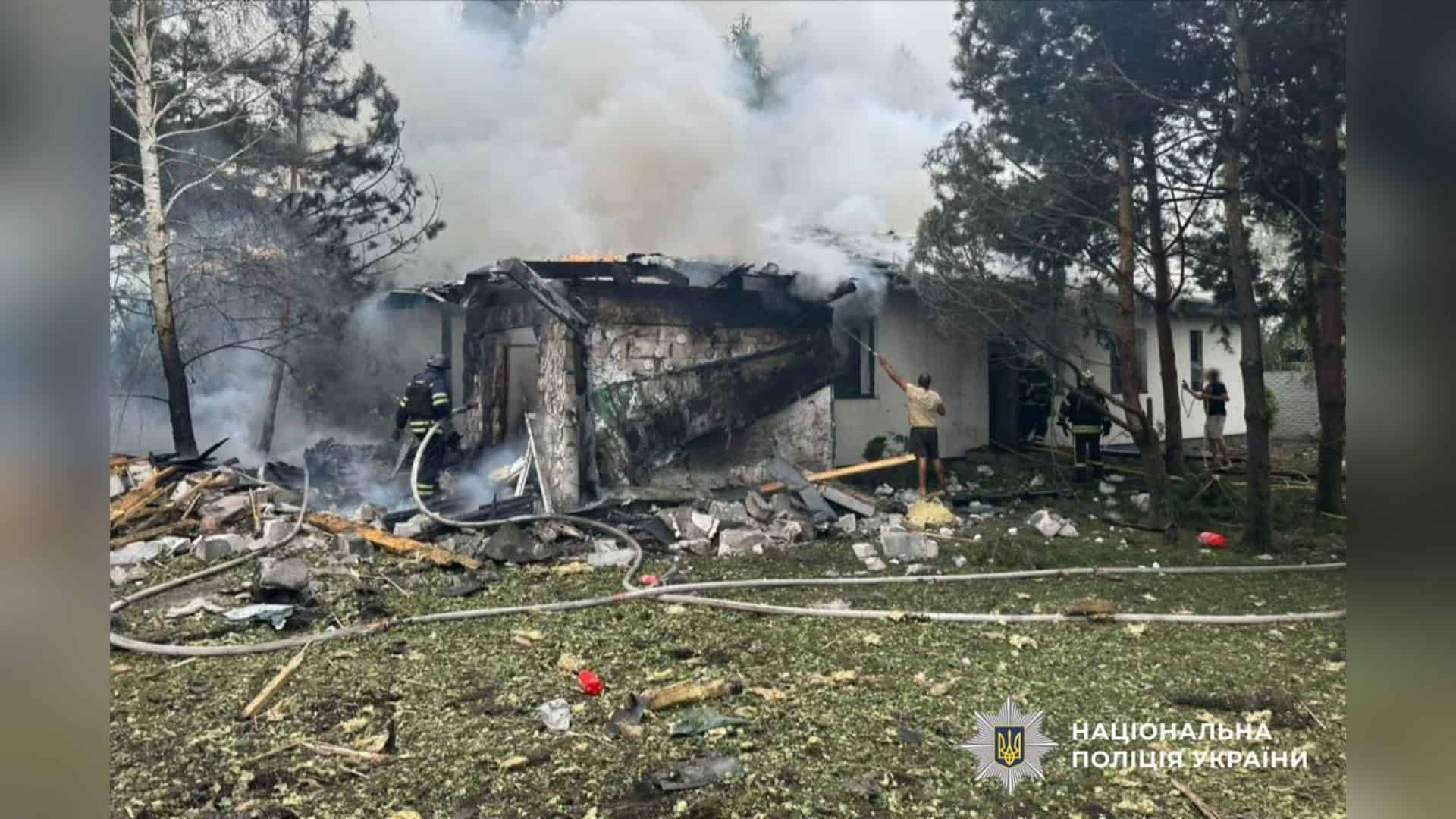 Перекриття доріг у Києві: мапа kyiv.news Поліція Київської області фіксує наслідки атаки БпЛА: пошкоджені будинки та постраждалі у чотирьох районах Київщини