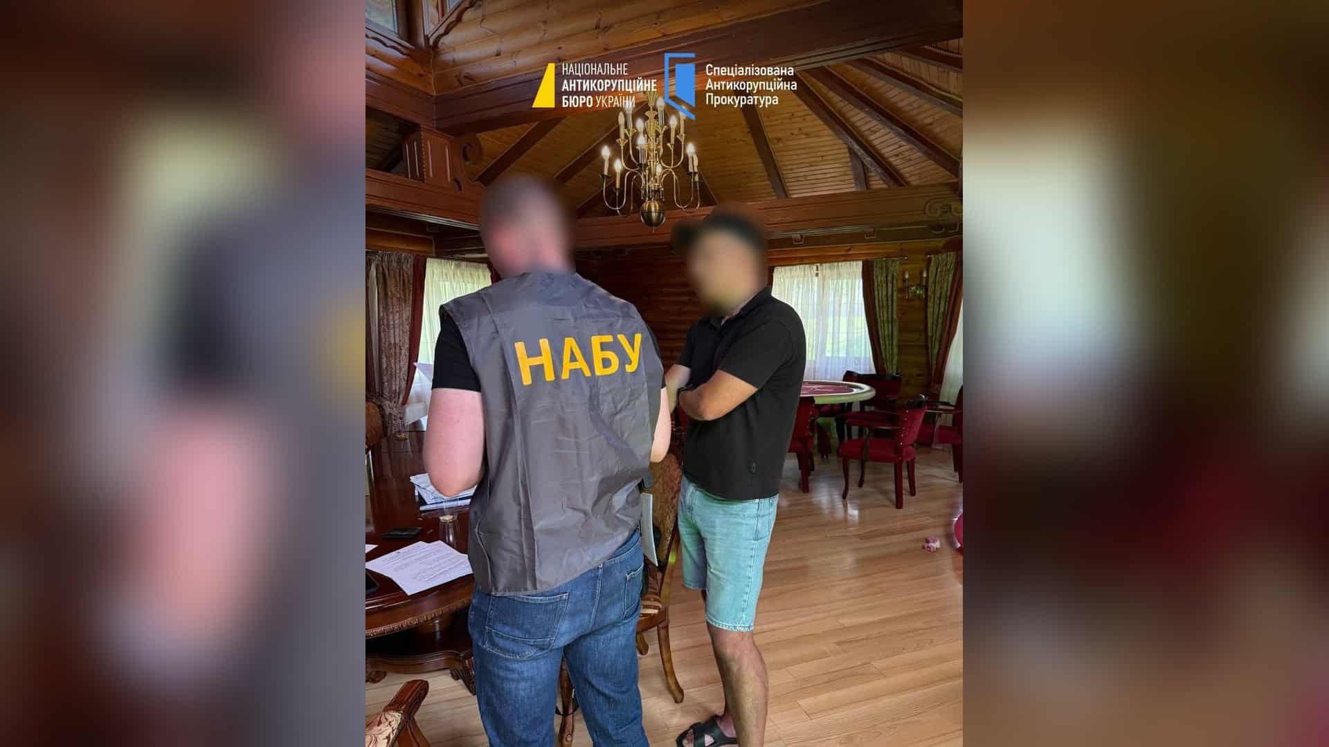 НАБУ повернуло державі будівлі у центрі Києва вартістю 187 млн грн Детективи НАБУ та прокурори САП на брифінгу після викриття злочинної організації нардепів із рейдерства на 955 млн грн у Києві