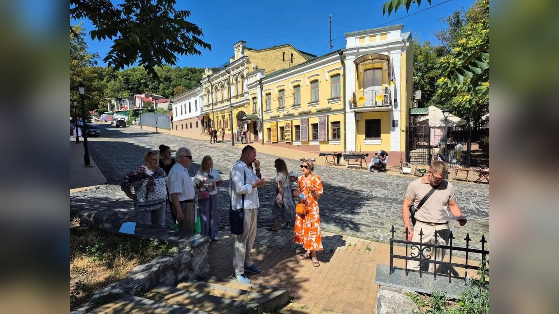 Парк Шевченка у Києві досі без офіційних меж — прокуратура подала позов Ініціативна група «Андріївський узвіз. Перезавантаження» провела першу зустріч щодо облаштування публічного культурного простору на культовій вулиці К