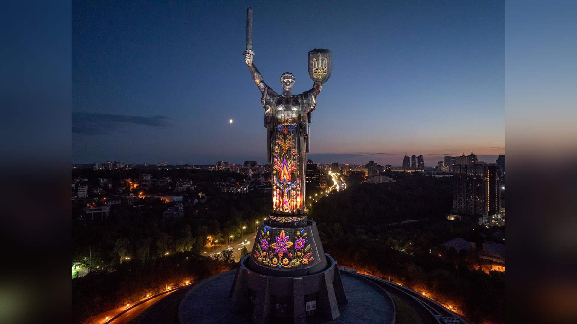 Одеський кінофестиваль втретє пройде в Києві: програма На Батьківщині-Матері показують світлове шоу «Майбутнє пам'ятає»