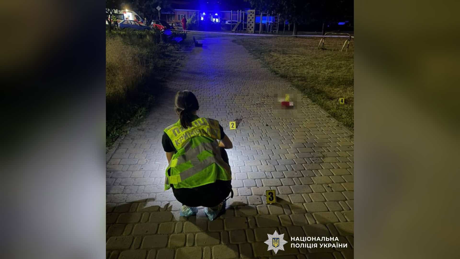 Кияни задекларували 2 237 одиниць зброї та мільйон набоїв Поліцейські та вибухотехніки працюють на місці підриву боєприпасу у Святошинському районі Києва — четверо постраждалих