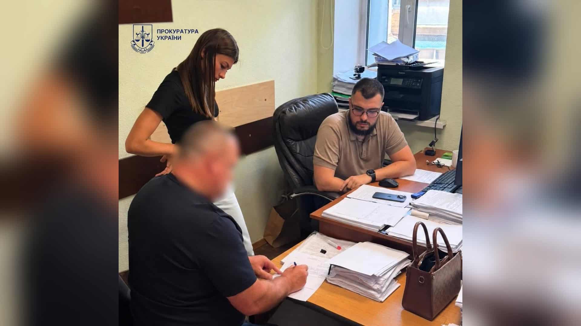 Будівля КП «Центр організації дорожнього руху» у Києві — посадовця підозрюють у переплаті 1,9 млн грн за плоттери