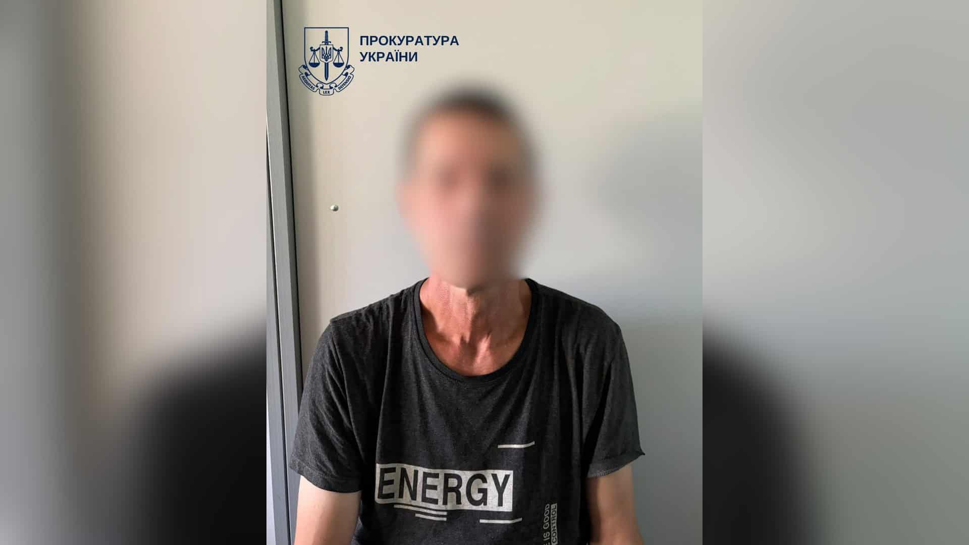 Самоскид пробив провалля біля Дивосвіту на площі Оболонській Зал суду в Оболонському р-ні Києва, де 50-річного чоловіка засудили до 8 років ув'язнення за зґвалтування психічно хворої падчерки