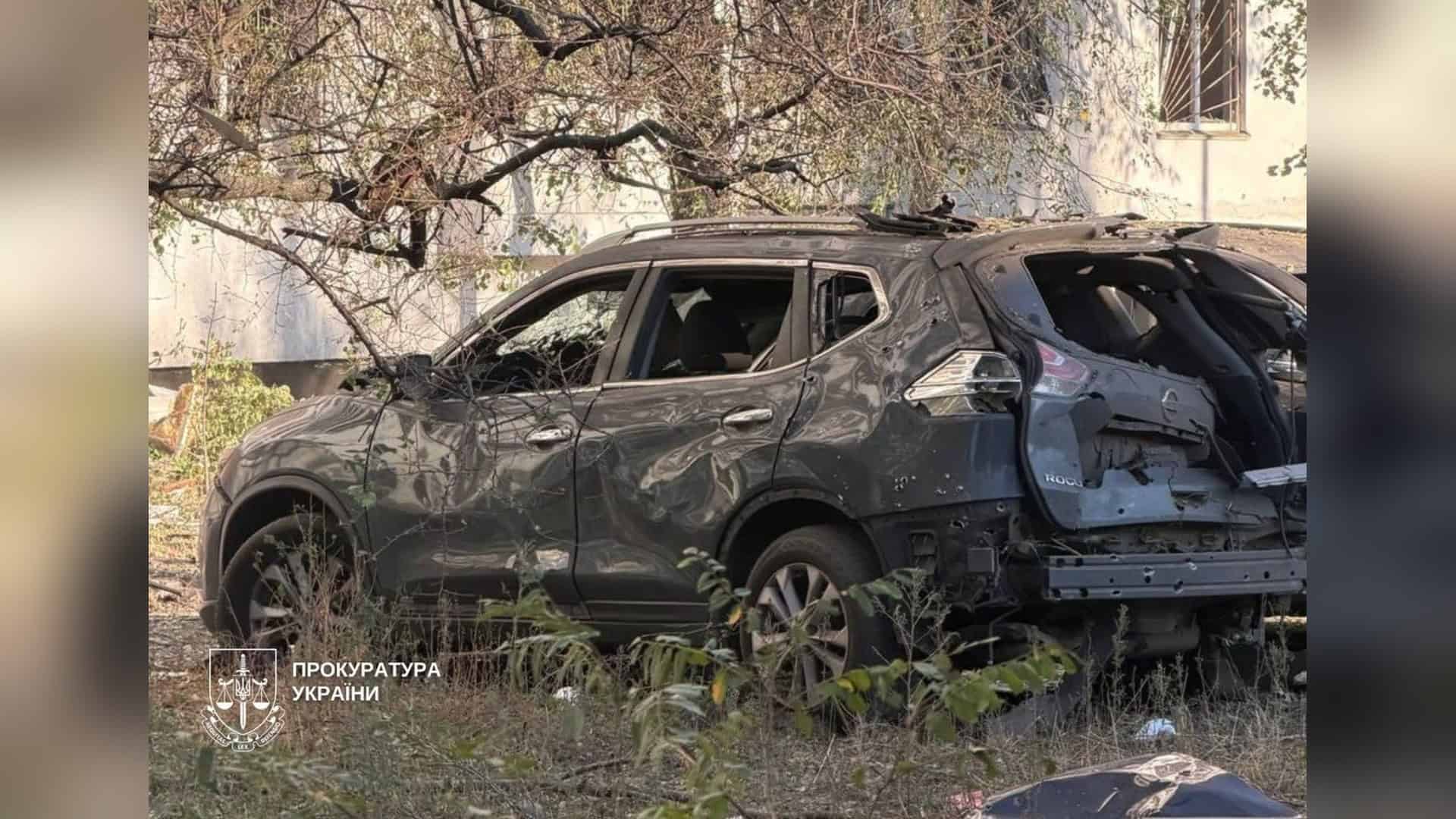 Медики Києва заходять у зону прильоту лише з дозволу ДСНС Пошкоджена автозаправна станція мережі Avantage7 у Києві після нічної атаки російських безпілотників і ракет, 16 постраждалих