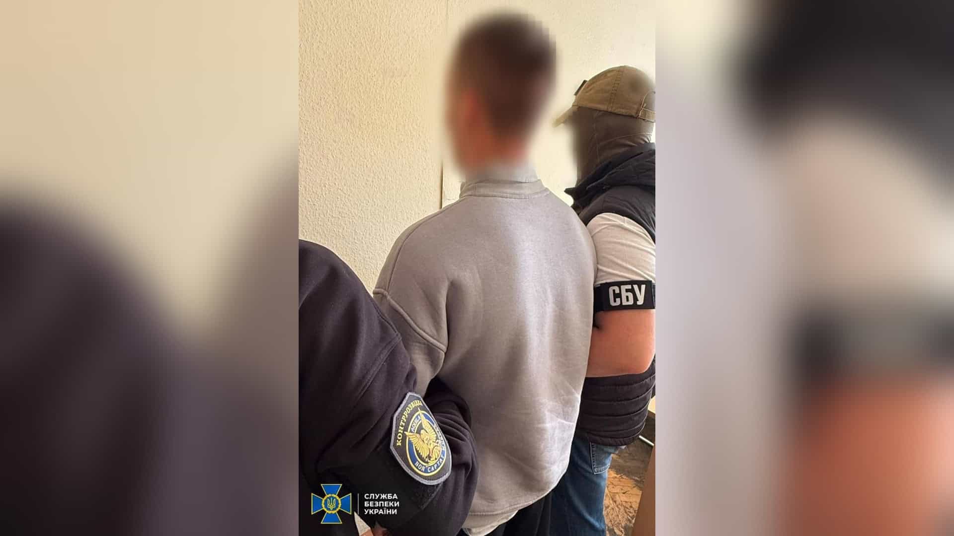 Співробітники СБУ затримали агента ФСБ у Києві, який намагався активувати 148 терміналів Starlink для Росії