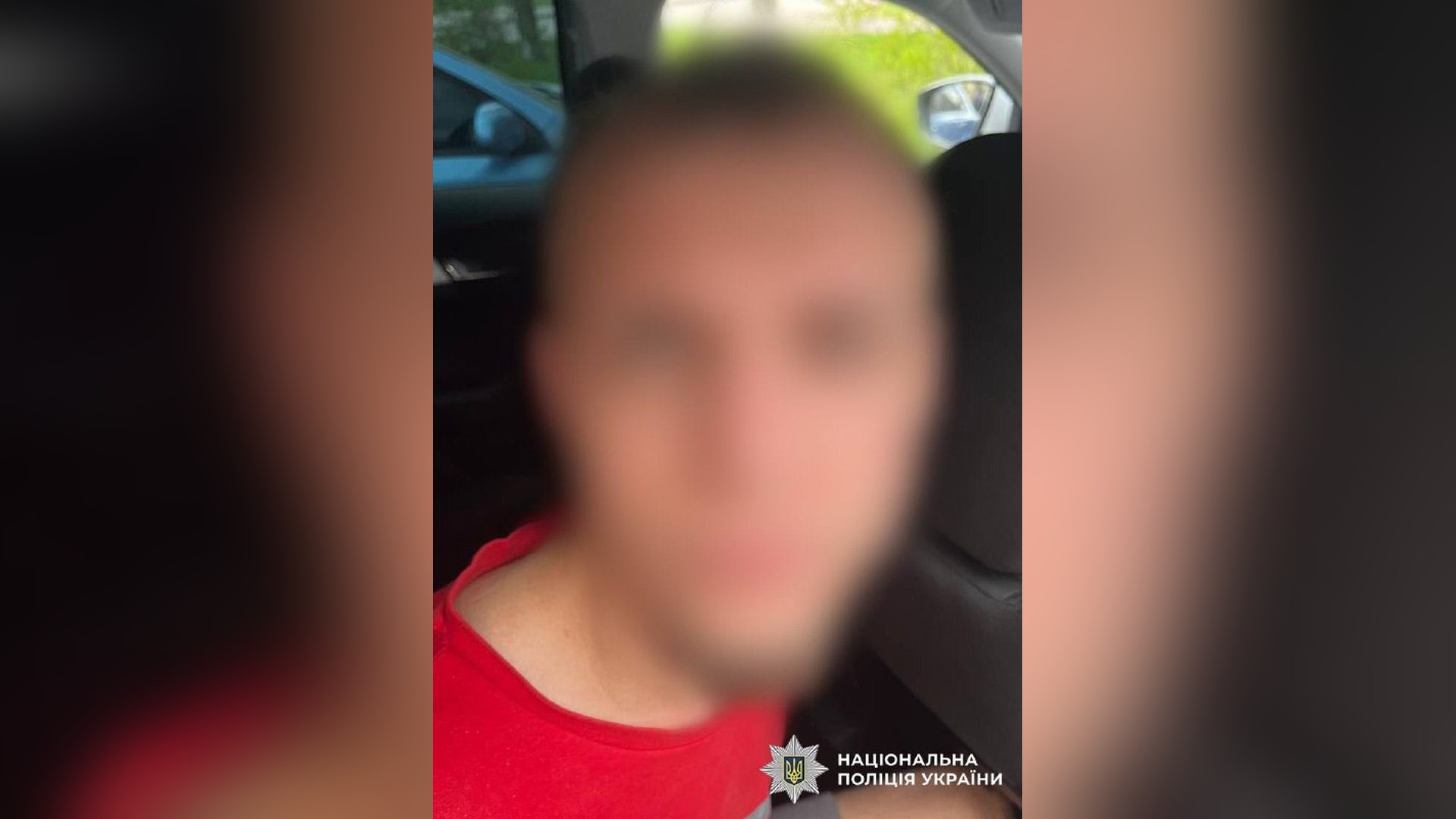 Пожежа у Голосіївському р-ні: вогонь охопив садибу, є постраждалий Поліцейські вилучають наркотики під час обшуку у справі про збут кокаїну та МДМА у Києві
