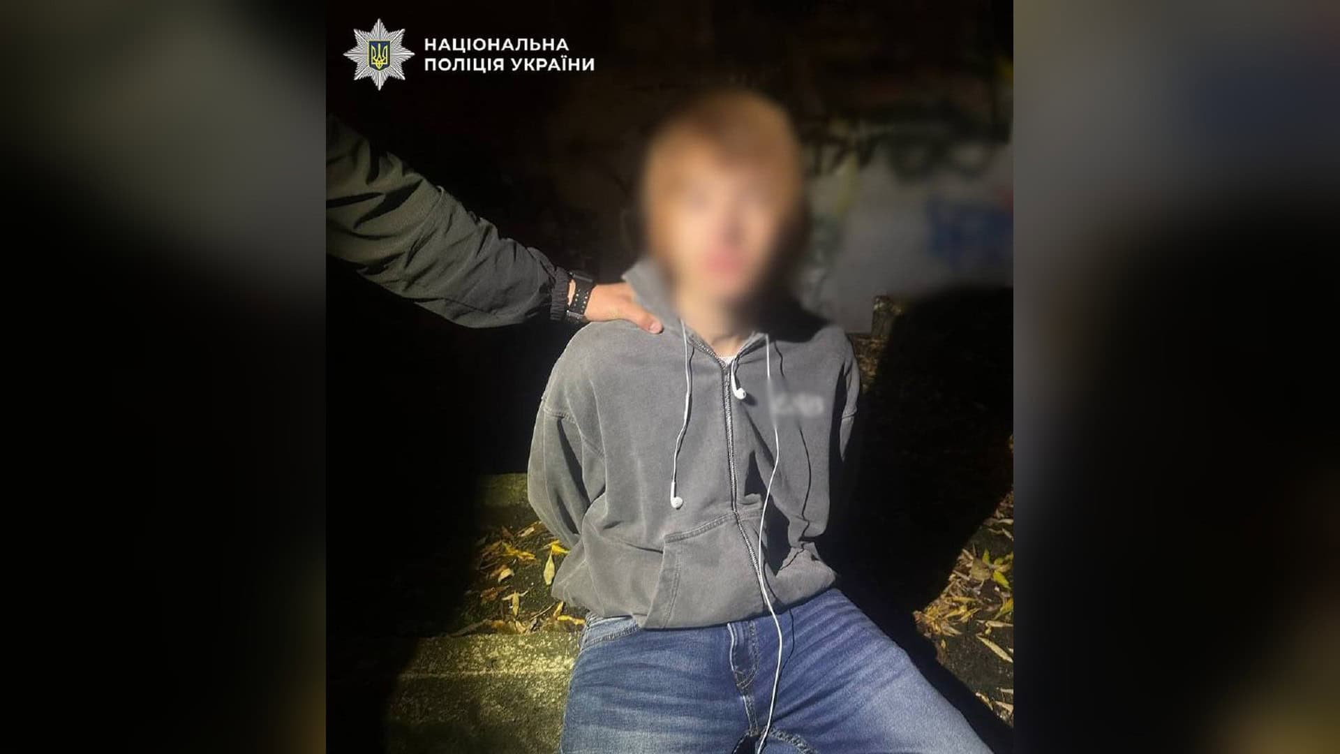 Рецидивіста засудили до 7,5 років за викрадення авто у Голосіївському р-ні Поліція затримала підозрюваного у смертельному ножовому пораненні чоловіка в магазині у Подільському р-ні Києва