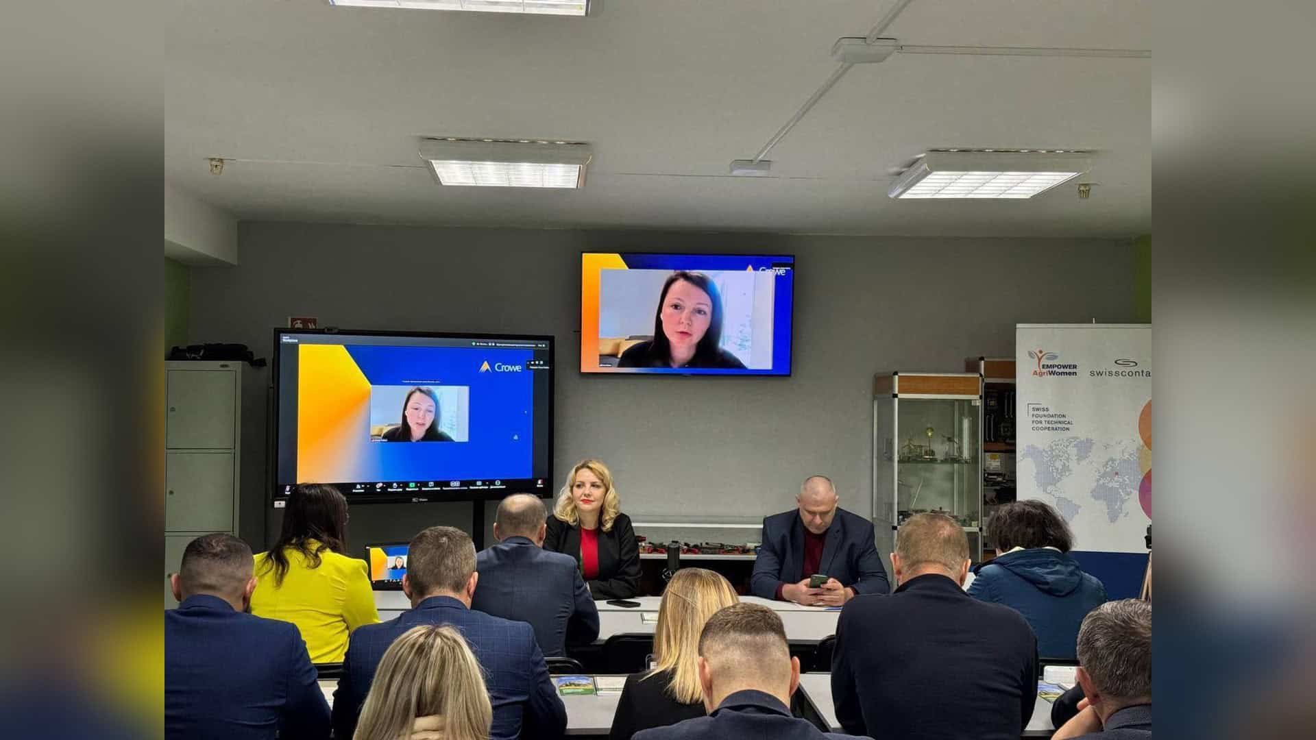 У Білоцерківському р-ні чоловіка підозрюють у незаконному позбавленні волі Зустріч фермерів і представників влади на Київщині у межах платформи «Діалог влади та бізнесу» щодо кредитних програм підтримки