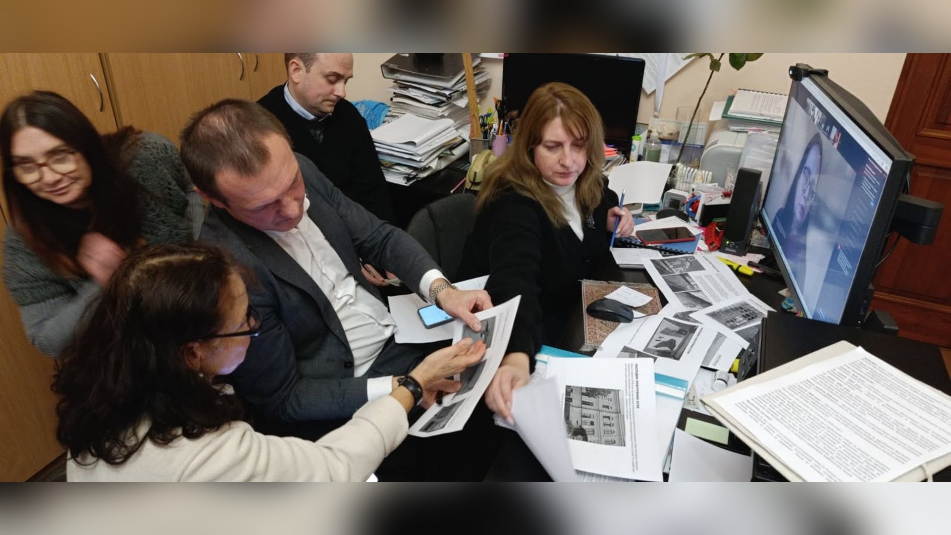 «Абетка Позивних» на текстилі експонується у «Будинку Митрополита» Сейсмодатчики системи моніторингу на Софійському соборі у Києві для фіксації вібрацій від вибухів