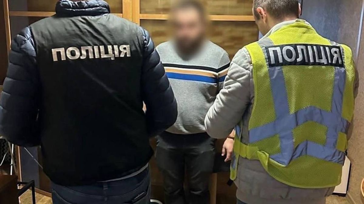 Поліція Києва розслідує корупційну схему із завищенням цін на канцелярію для шкіл Дніпровського району