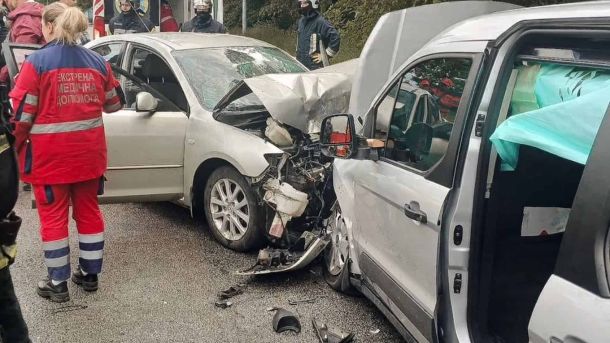 Смертельне ДТП біля Макарова: загинули двоє у Mazda