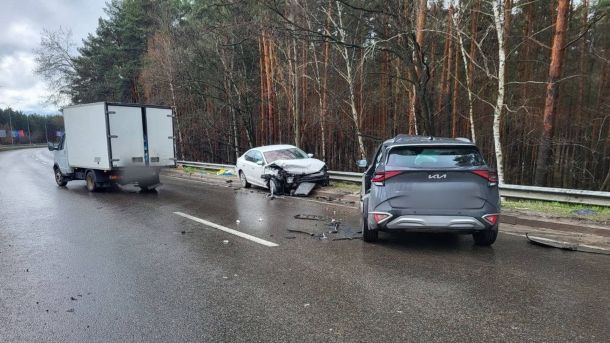 Троє поранених у ДТП на Вишгородщині: 4 авто