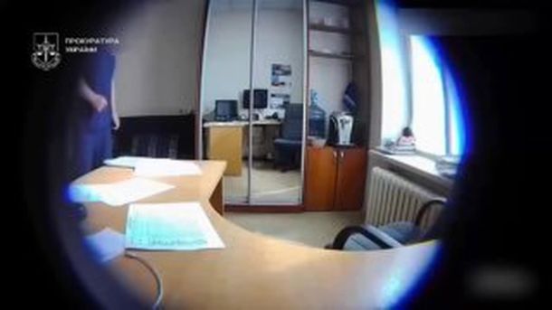 Київщина отримала понад 160 генераторів від семи країн Будівля комунальної лікарні в Києві, де керівників підозрюють у систематичних поборах із лікарів за право оперувати пацієнтів