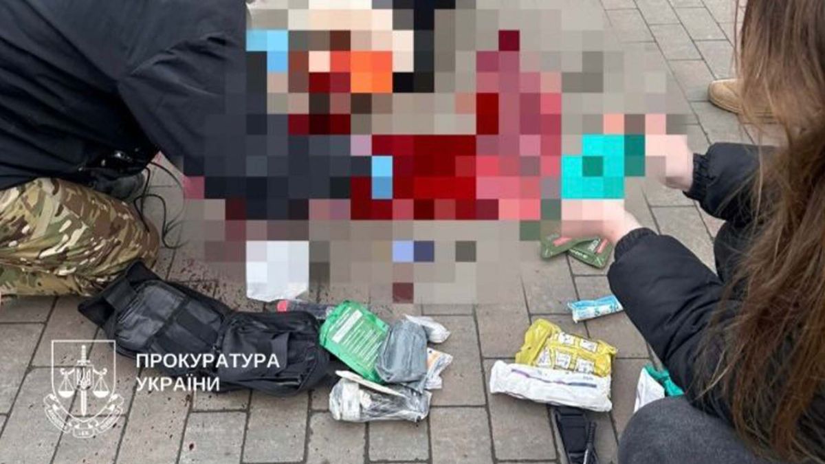 Надання допомоги пораненій людині від повітряного удару РФ