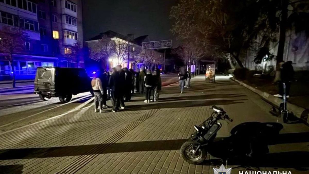 17-річний водій на п'яному мопеді збив пасажира в Білій Церк