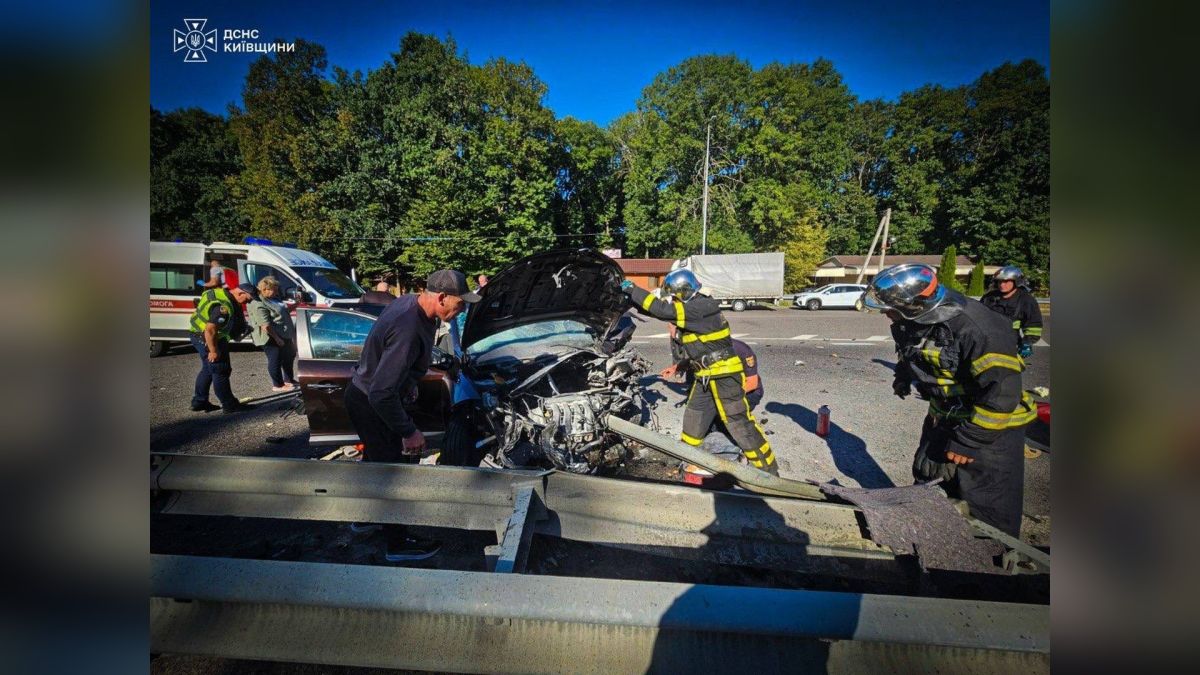 ДТП на трасі Київ — Одеса: загинув водій, 4 постраждалих Місце ДТП на автодорозі Київ — Одеса поблизу села Сніжки: один загиблий і четверо постраждалих, серед них двоє дітей