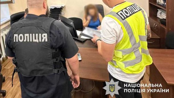 Закупівля неякісних бодікамер для «Муніципальної охорони»: збитки 1,7 млн грн, підозра працівниці КМДА