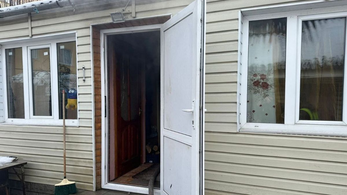 80-річна жінка загинула в Миронівці через електрообігрівач Помешкання жінки, де загорівся електрообігрівач