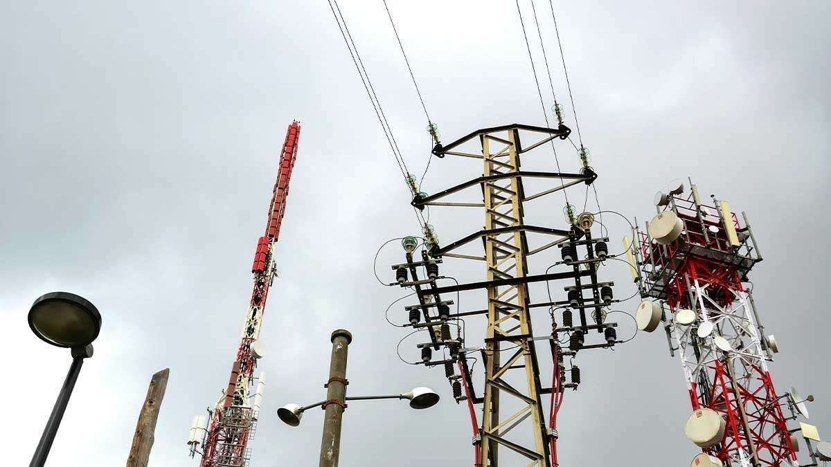 В Україні запроваджено новий стандарт напруги: 230 В замість 220 В