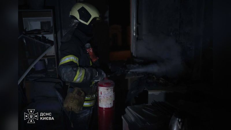 Головні новини Києва | Kyiv.News Пожежа у медичному закладі на вулиці Саксаганського у Голосіївському р-ні: рятувальники евакуювали 41 людину