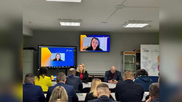 Зустріч фермерів і представників влади на Київщині у межах платформи «Діалог влади та бізнесу» щодо кредитних програм підтримки