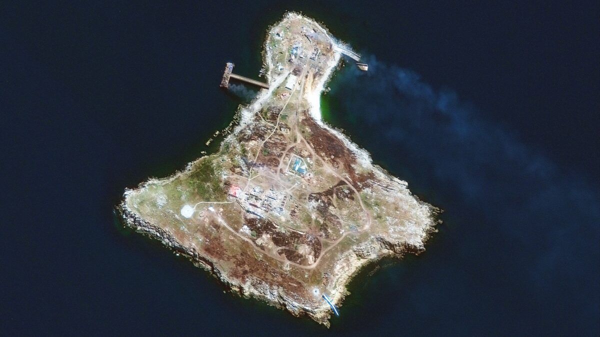 Острів Зміїний у Чорному морі