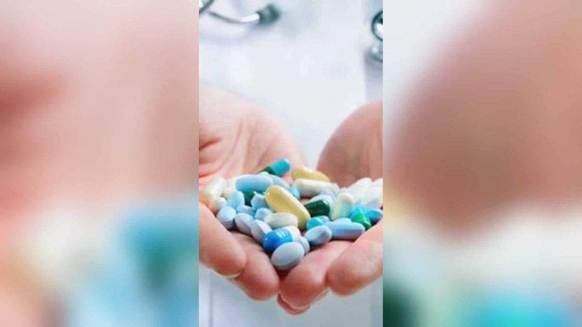 Будівля Київської обласної ради, де депутатів підозрюють у шахрайстві з програмою «Турбота» на суму 384 млн грн