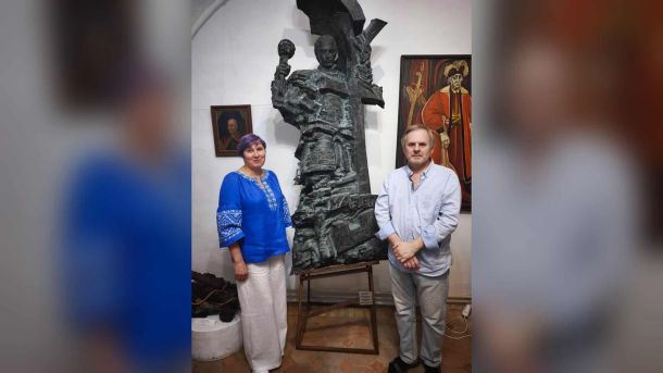 Бронзова скульптура «Мазепа» київського скульптора Ігоря Гречаника в експозиції Музею Гетьманства
